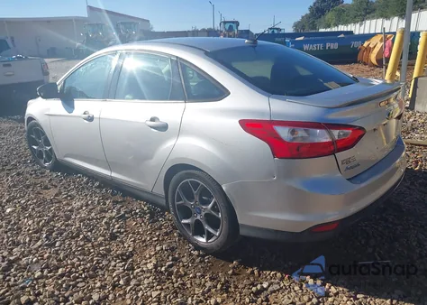 2014 Ford Focus Se z USA, uszkodzony, nr VIN 1FADP3F25EL417195